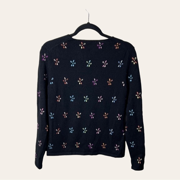 0046. TALBOTS LONG SLEEVE TOP 100% CASHMERE‎ BLACK WITH MULTI COLOR FLOWERS - Picture 6 of 9